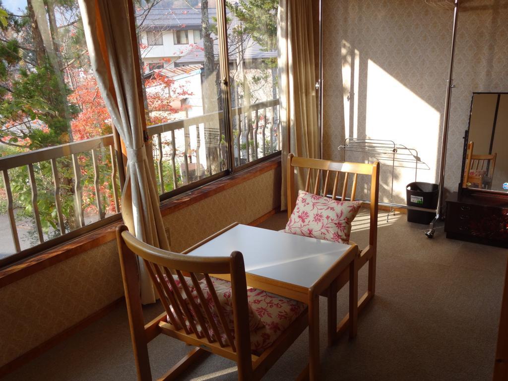 Oomukou Ryokan Hakuba Exterior photo